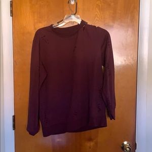 Men’s Distressed Crewneck Sweater Burgundy